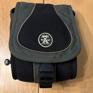 Crumpler Sporty Guy 1.2 Camera Bag
